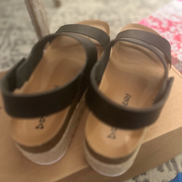 Dirty Laundry NWT Women's Peyton Platform Leather Dress Sandals - Picture 5 of 8